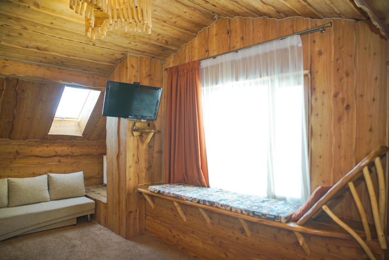 Stara Pravda Hotel - Vykrutasy Bukovel Dış mekan fotoğraf