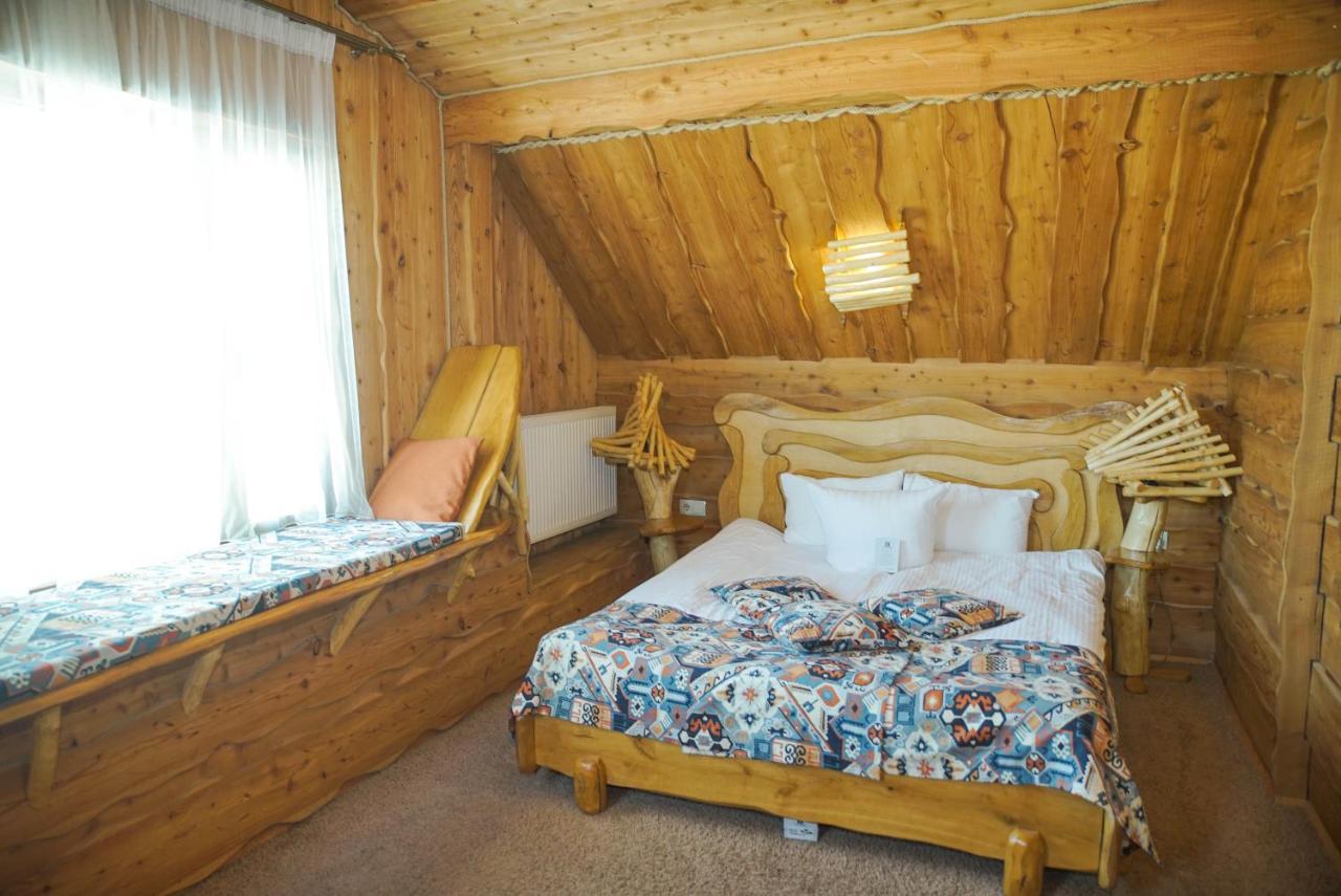 Stara Pravda Hotel - Vykrutasy Bukovel Dış mekan fotoğraf