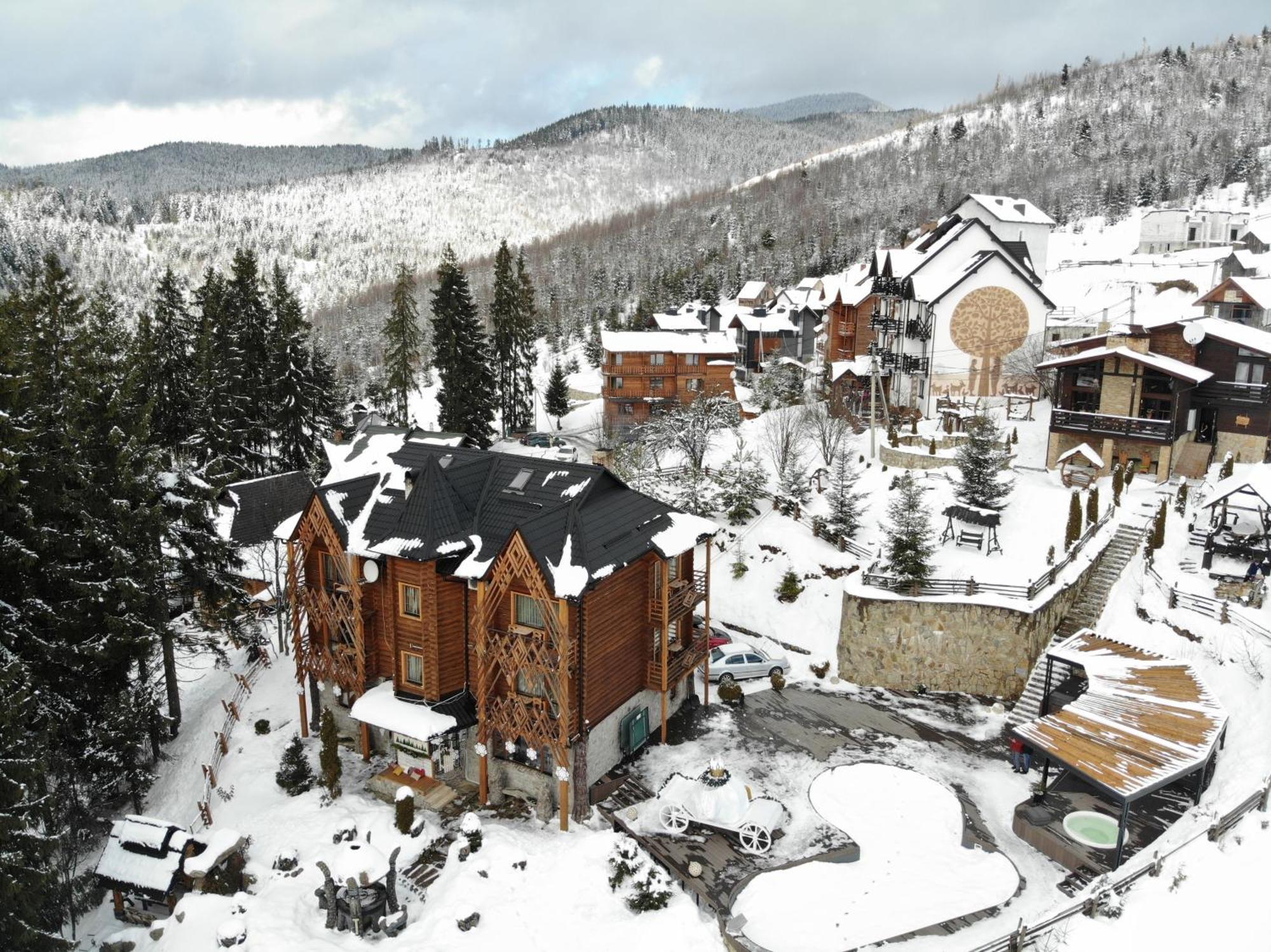 Stara Pravda Hotel - Vykrutasy Bukovel Dış mekan fotoğraf